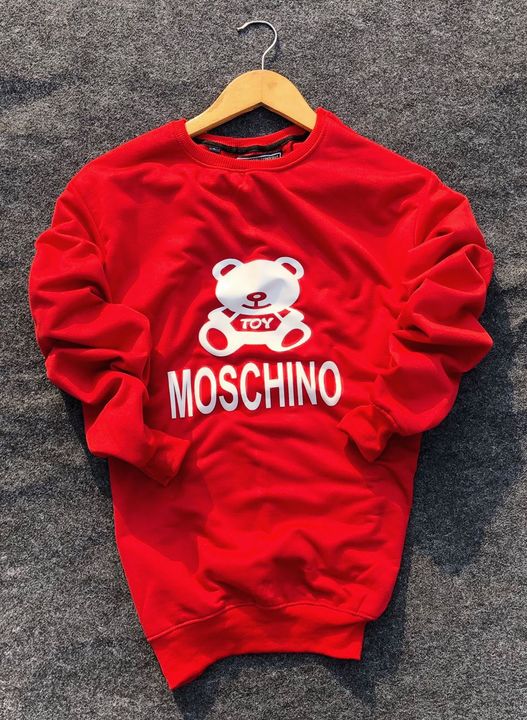 Moschino sweatshirt uploaded by business on 12/25/2021