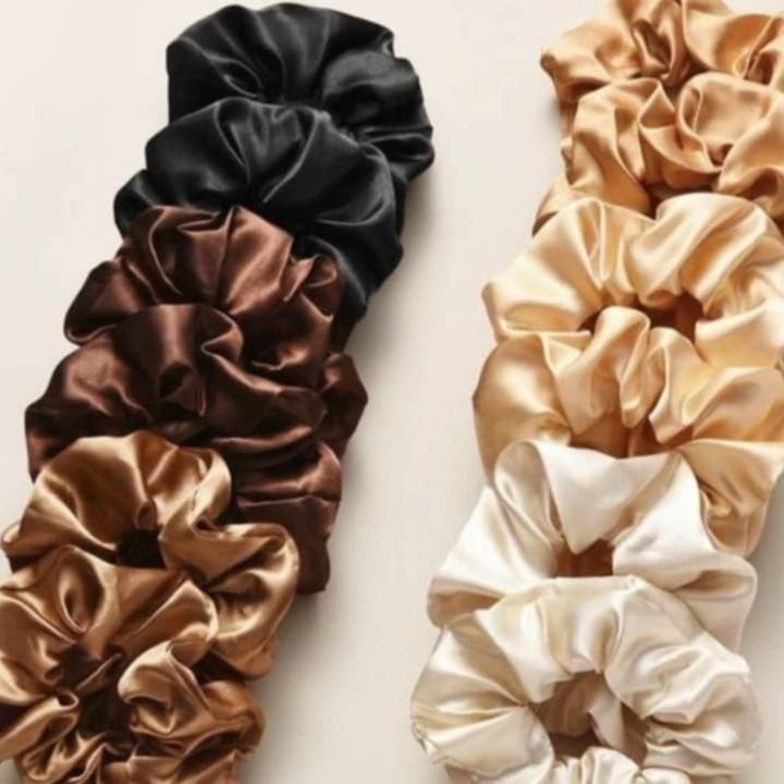 Small scrunchies  uploaded by Handmade onlyy on 12/25/2021
