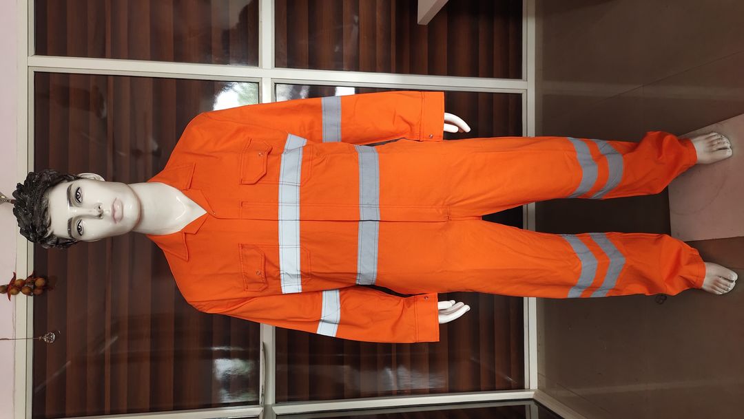 Safety suits uploaded by business on 12/25/2021