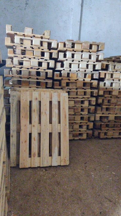 Wooden Euro pallet uploaded by Sharif Manihar on 12/26/2021