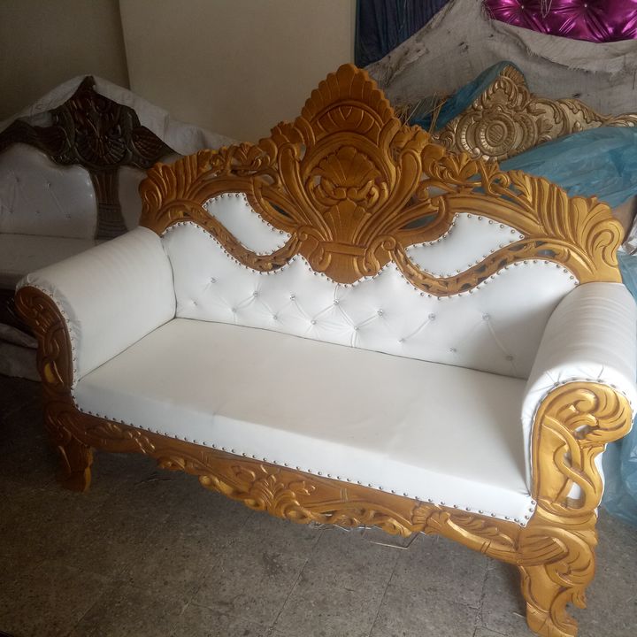 Post image Ready for sale new wedding sofa 
Transpot services available 
Online payments available  
Contact no 9634920291