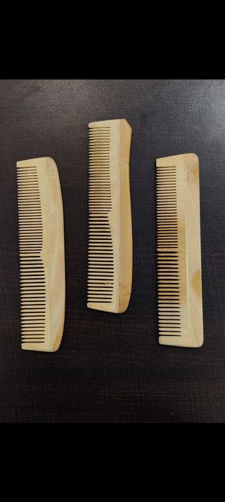Neem wood hair comb uploaded by Ramaiya's on 12/27/2021