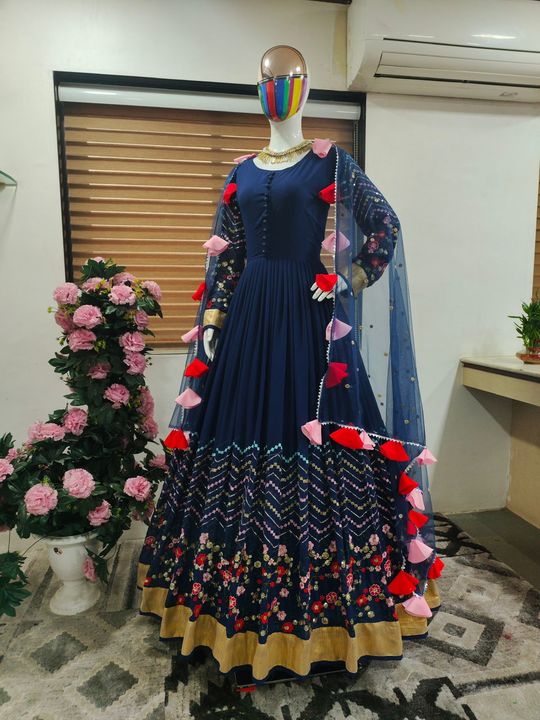 LAUNCHING NEW ANARKALI PARTY WEAR LOOK 3 COLOR NEW HEAVY EMBROIDERY WORK GOWN WITH ARKA BORDER* uploaded by Royal collection on 12/28/2021
