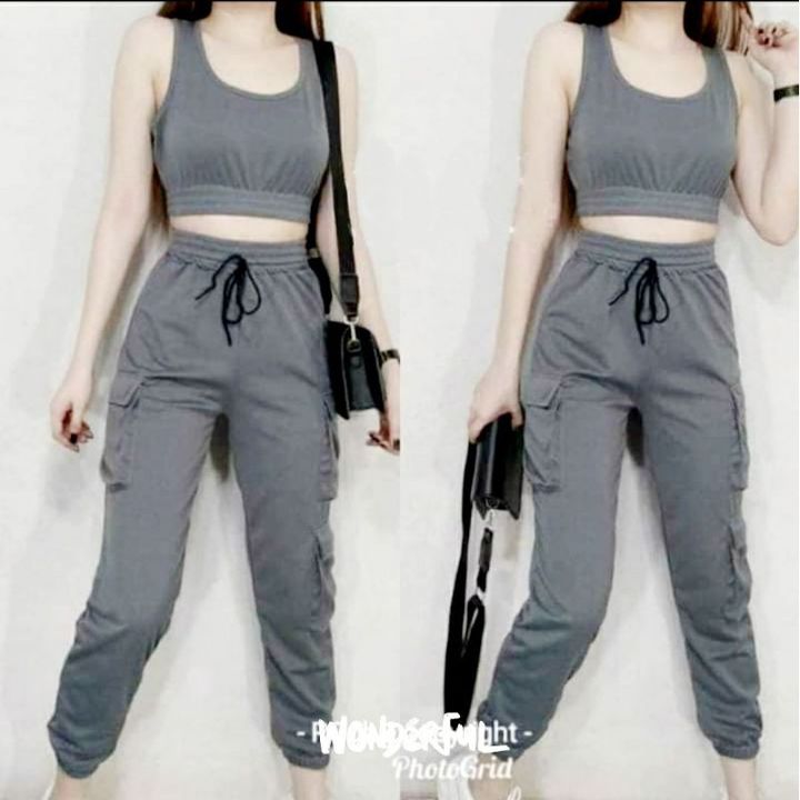 Imported crop tracksuit uploaded by business on 12/28/2021