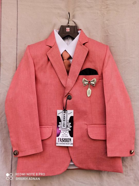 Coat suit uploaded by business on 12/29/2021