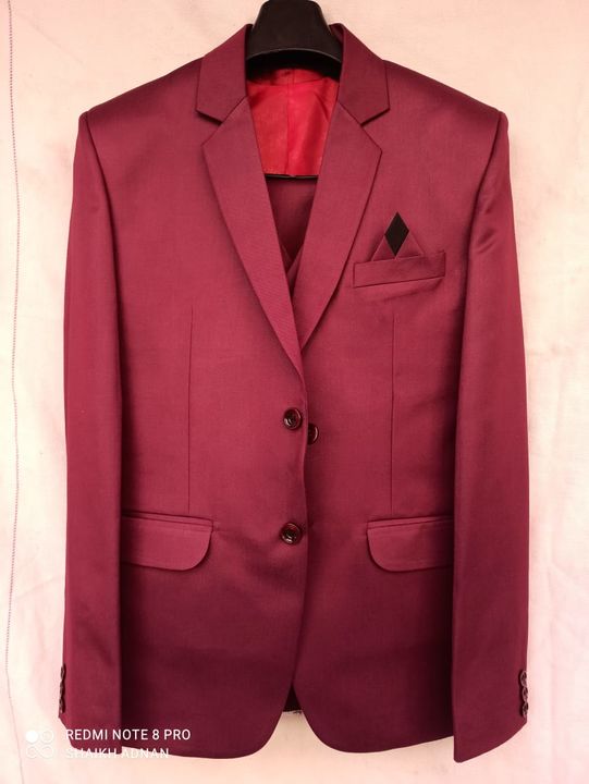 Mens 3 Pcs coat suit.. uploaded by business on 12/29/2021