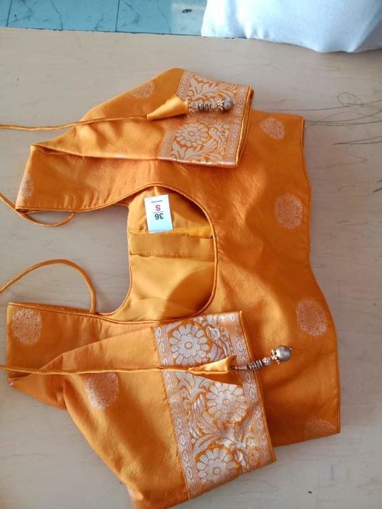 Nylon silk blouse with jacquard border uploaded by BINDA FASHION HUB on 12/29/2021