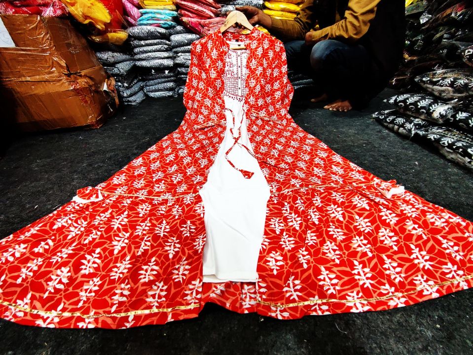 Post image *Quality always superb*

*Fabric Reyon*

*BEAUTIFUL Heavy embroidery work long Kurtis length  49*

*shrug  print and gotta less length 50*



*Ready to decpach keep posting*
👗👗👗👗👗👗👗👗👗👗👗
MN