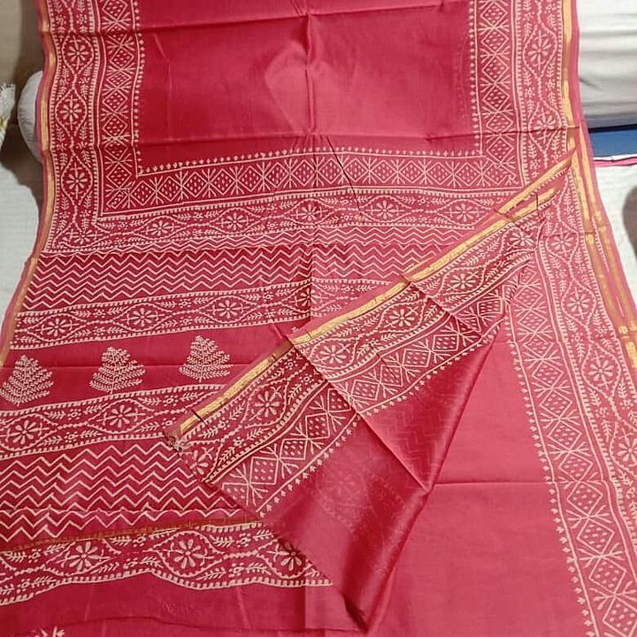 Post image Chanderi fancy handloom silk fabric printed Saree 

More information contect me inbox and whatsapp my whatsapp no is 8305573540