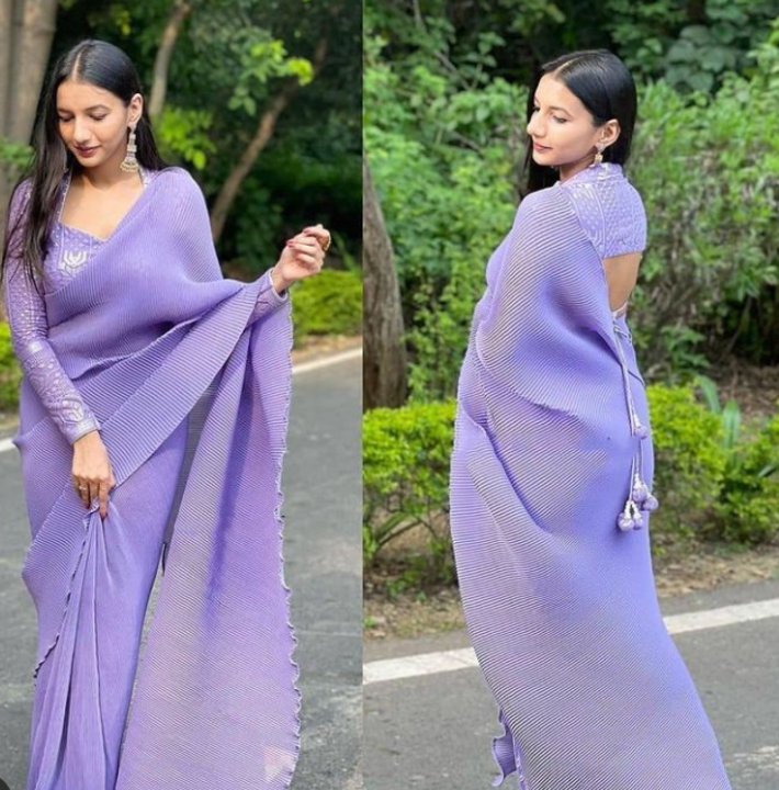 Fox Georgette crushed saree with STITCHEd Blouse uploaded by business on 12/31/2021