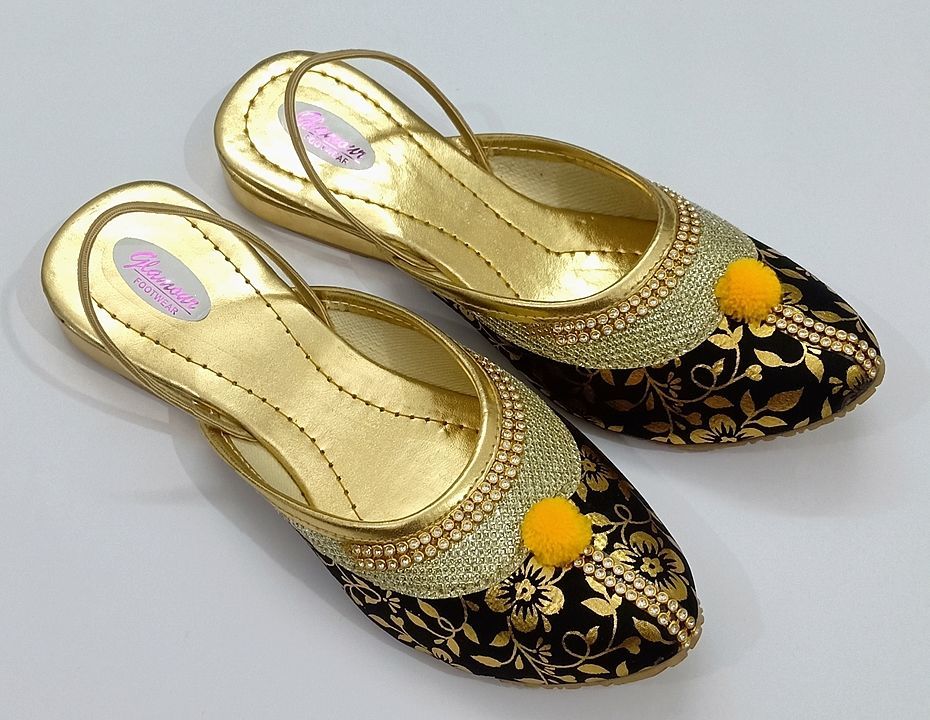 Details 141+ rajasthani slippers latest