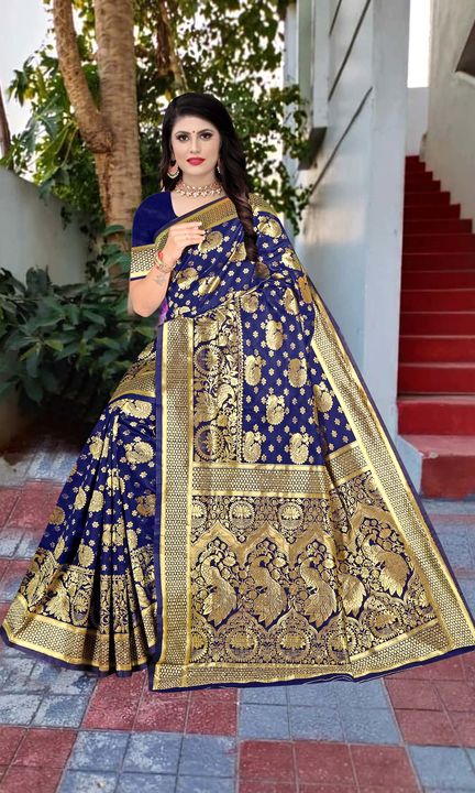 Product uploaded by Sonakshi Sarees on 1/1/2022