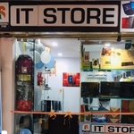 Business logo of It store
