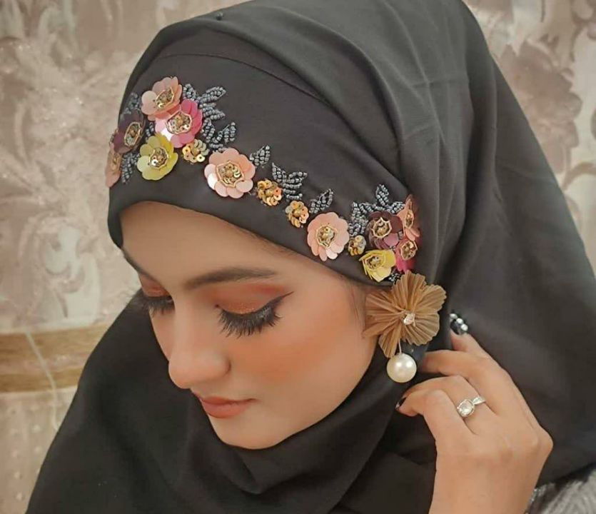 Post image Mujhe zardozi bridal hijabs chahiye with GST bill for bulk orders