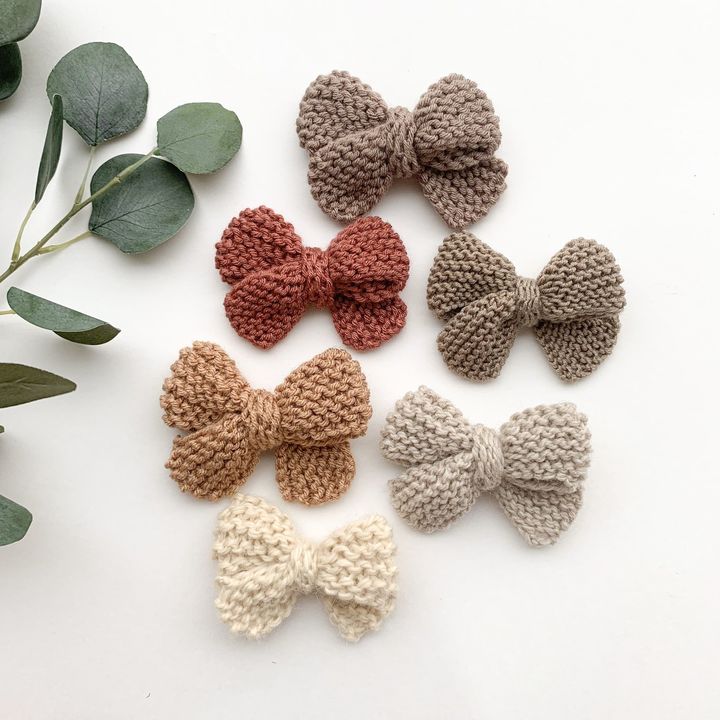 Crochet bows clips uploaded by The_scrunchies_shop on 1/3/2022