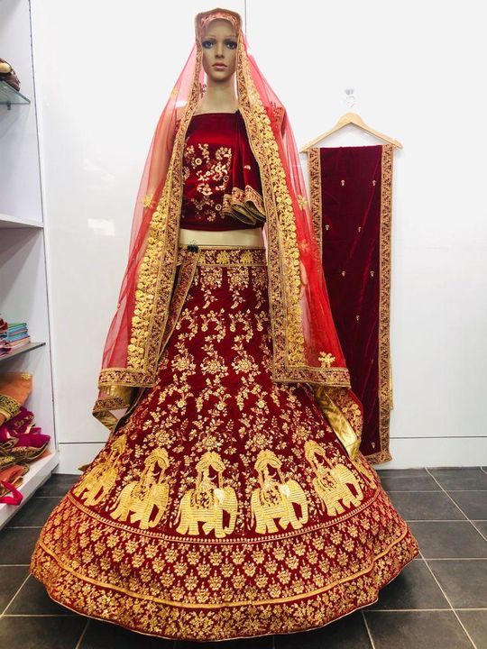 Bridal Lehenga Choli uploaded by Lamaan Clothing on 1/3/2022