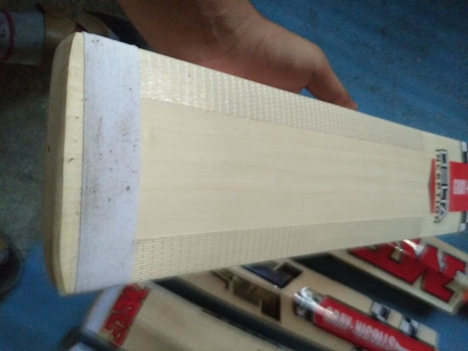 Kashmir willow cricket bat  uploaded by business on 1/3/2022
