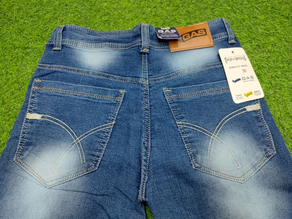 Post image For wholesale 399 rs per jeans first copy MOQ-50