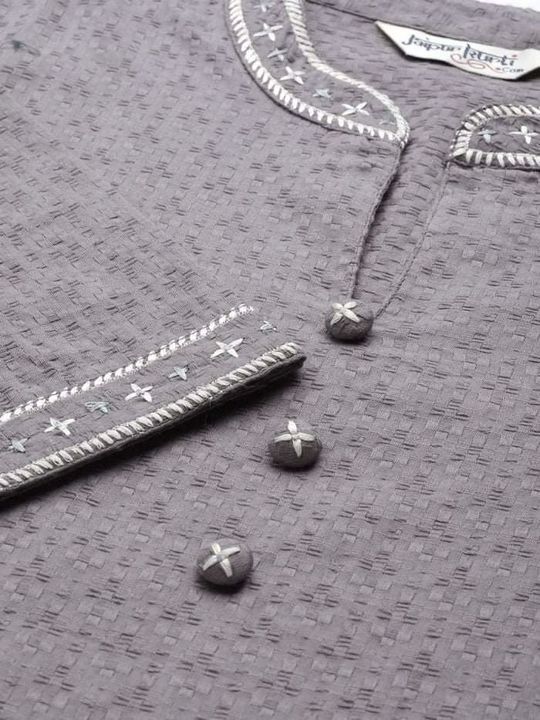 Grey cotton dobby straight embroidered kurta

 uploaded by Feminon Closet on 1/4/2022