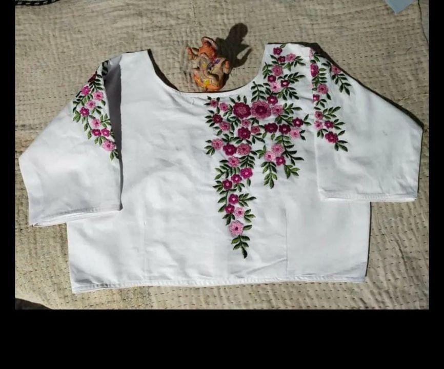 Blouse uploaded by business on 1/5/2022