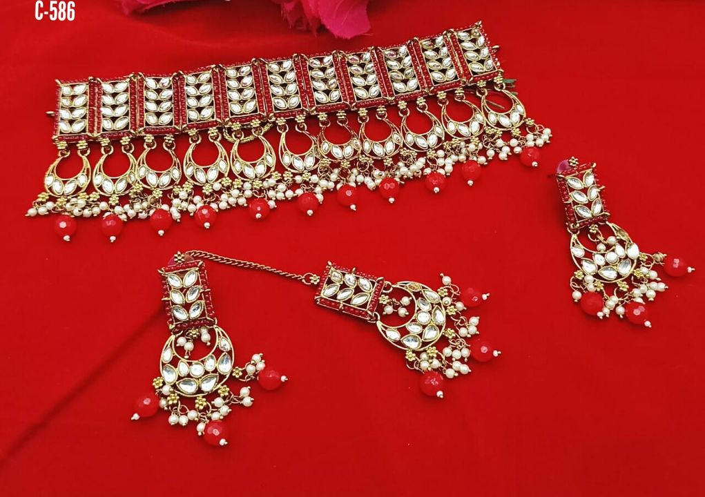 High Quality Heavy Kundan and Diamond Jewellery Set Only  uploaded by RADHA RANI COLLECTION on 1/5/2022
