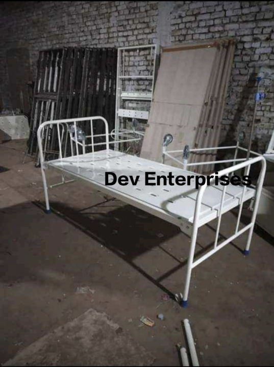 Plain bed uploaded by Dev Enterprises on 1/5/2022