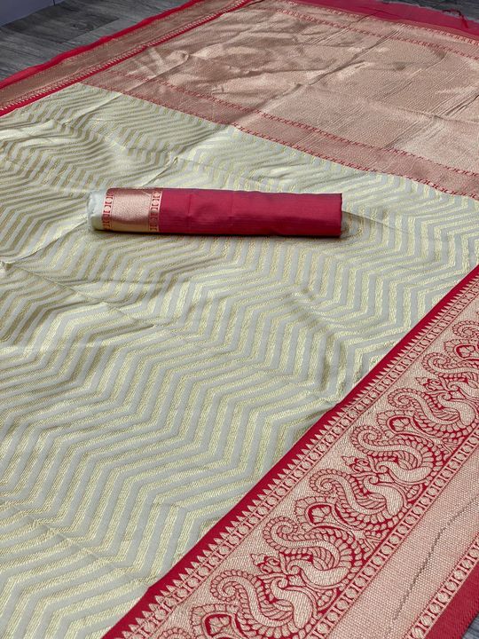Post image 💕ZIGZAG PONGAL FESTIVAL SPECIAL 🎁🎁Presenting Enchanting Yet Breathable Organic Banarasi Sarees For Intimate And Big Fat Indian Weddings, That Are Light On Your Skin And Uplift Your Wedding Shenanigans!

Fabric :-SLAB WEAVING SOFT ROYAL COMBINATION Saree Length 5.5 MeterBlouse Length 0.8 Meter
WEIGHT:- 580 grams *FULL STOCK**READY TO SHIP**SINGLES AVAILABLE*