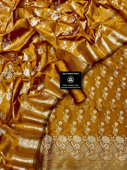 Post image Ac*Banarasi Katan silk Weaving suit with Banarasi silk Dupatta*🌹
*Suit*:-Pure Banarasi Katan Silk zari weaved (2.50mtr)*Dupatta*:- Pure Banarasi Katan Silk Zari weaving (2.50mtr)*Bottom*:-Plain Silk (2.50mtr)
*@1799/-**Shipping Free*