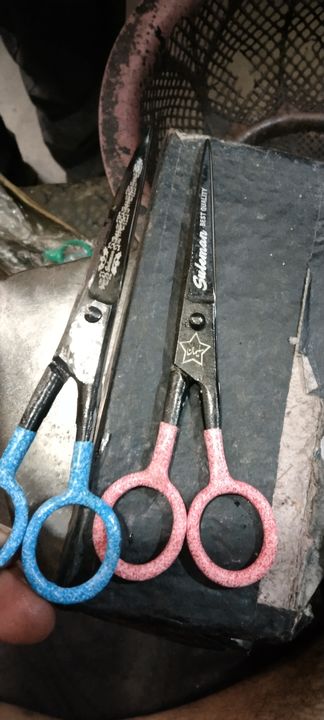 Hair cutting scissors uploaded by Lucky.7 Scissors on 1/5/2022
