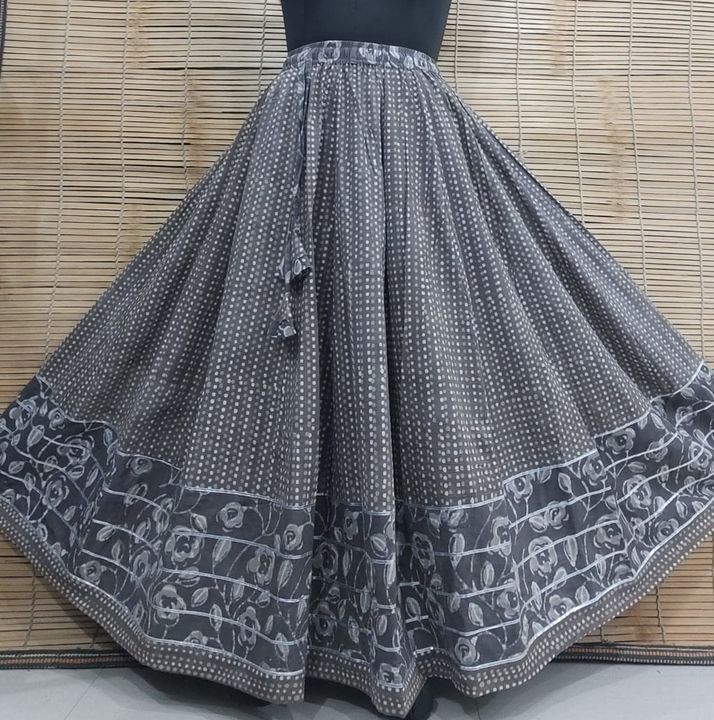 Product image of Cotton skirt, price: Rs. 999, ID: cotton-skirt-af7863c0