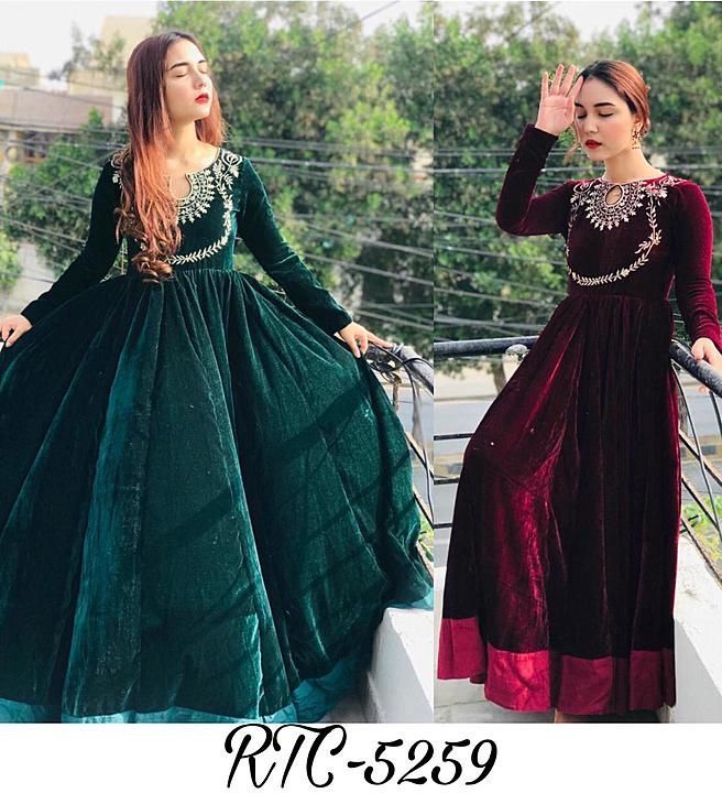 Post image 🧚‍♀**TOP**  

Fabric   :  velvet 
Work.   :  Embroidered work
Inner.     : silk
Stiching type : up to 42 size Full stich with *Canvas 
pata*

👸*Bottom *. No

🧜‍♀*Dupata* No


Price:-  *849*
