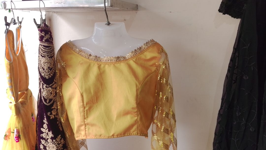 Saree blouse uploaded by Anurag fashion on 1/7/2022