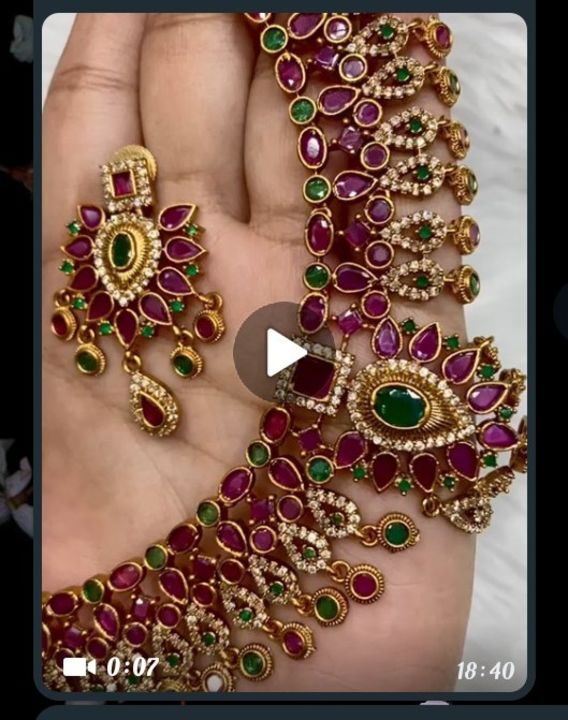Post image I want this necklace under 1300 free shipping online payment only..Jaldi msg kijiye wts up me 9700865649
