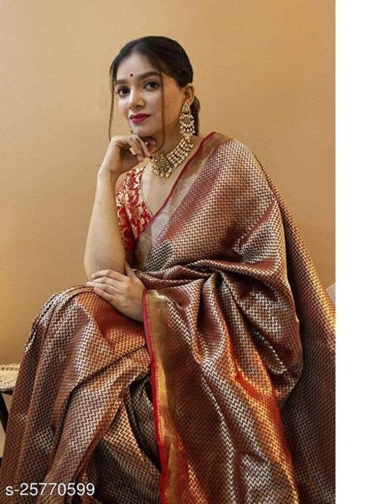 Banarsi silk saree uploaded by Fancy look on 1/8/2022