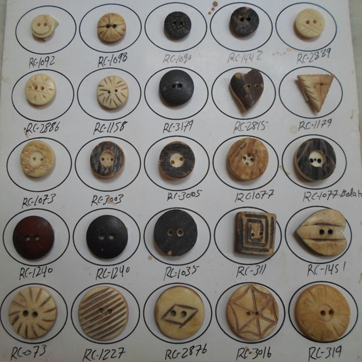 wooden buttons uploaded by business on 1/11/2022