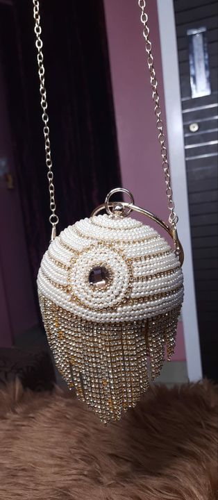 Round shaped party purse uploaded by business on 1/11/2022