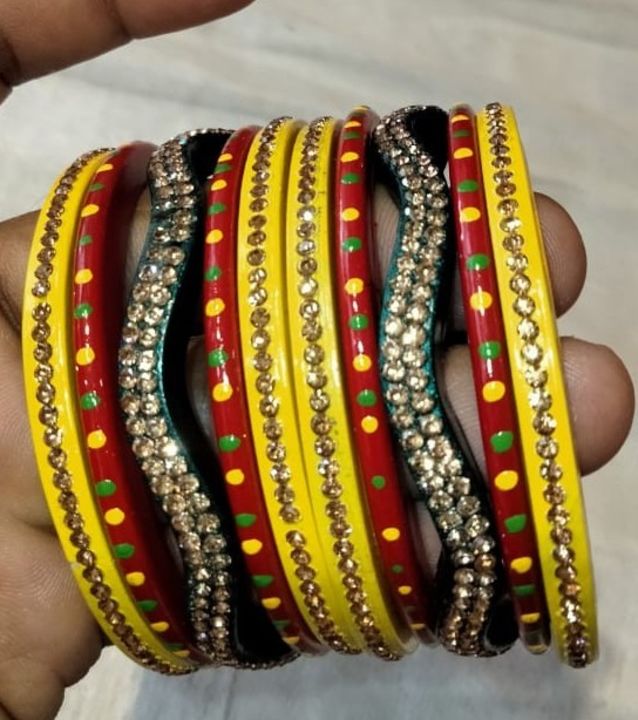 Snake pattern design uploaded by BANGLES PRIVATE LIMITED on 1/11/2022