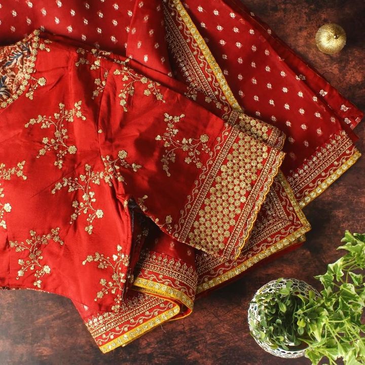 Beautiful badhani saree uploaded by business on 1/12/2022