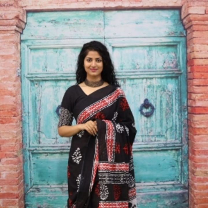 Post image Sarees has updated their profile picture.
