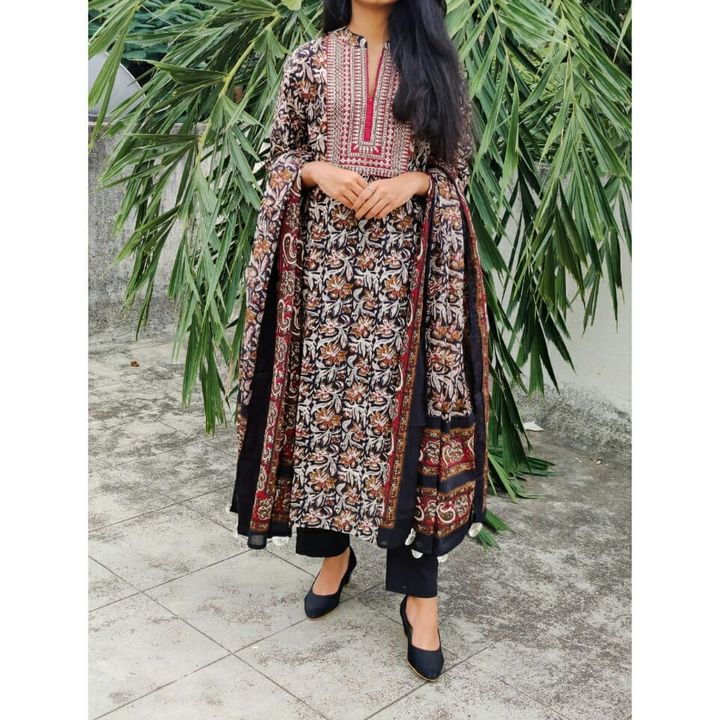 *Quality always superb* 

*Reyon kurti pant...with beautiful Printed dupatta*

Sizes 38,40,42,44,

* uploaded by Star treding collection on 1/12/2022