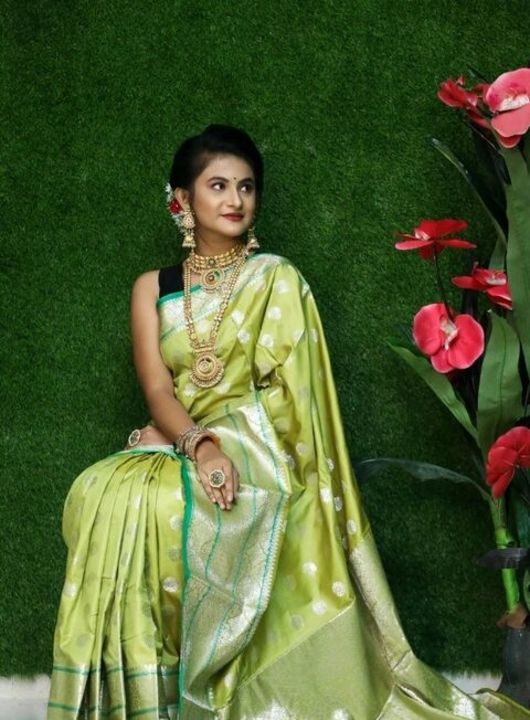 Silk saree uploaded by business on 1/13/2022