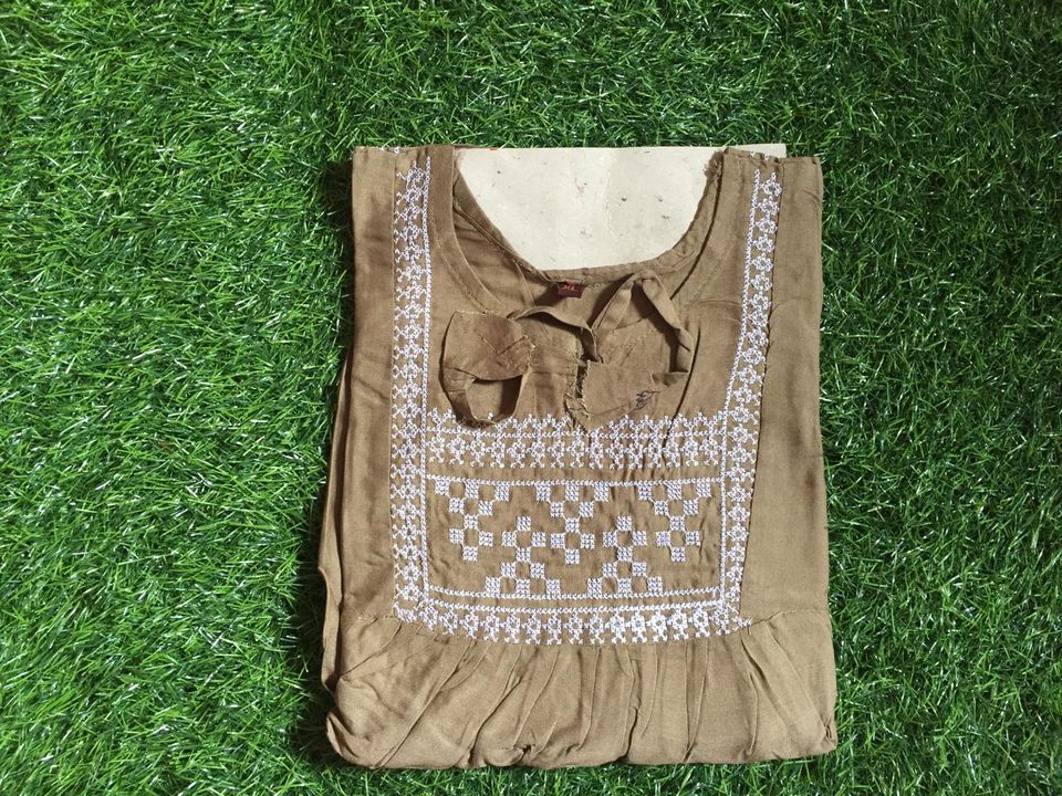 Short Top uploaded by Neha Fashion  on 1/14/2022