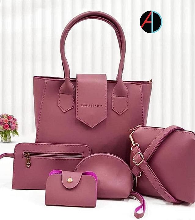 *CHARLES AND KEITH*

*5 PC COMBO*

Top Quality 👌

*Price : 500*

*MATERIAL: SYNTHETIC LATHER* uploaded by business on 10/1/2020