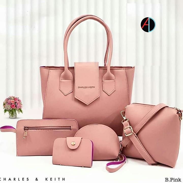 *CHARLES AND KEITH*

*5 PC COMBO*

Top Quality 👌

*Price : 500*

*MATERIAL: SYNTHETIC LATHER* uploaded by WHITE COLLAR on 10/1/2020