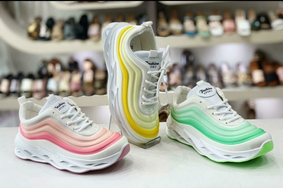 AIRMAX INSPIRED SNEAKER FOR HER*👸🏻👸🏻👸🏻 uploaded by Women_wholesale_hub on 1/15/2022