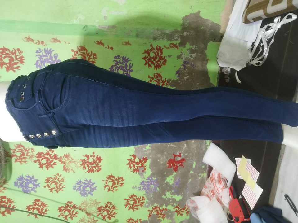 Post image Covid-19 2022 available women wear jeans ..Online only servis on.my 9599300108