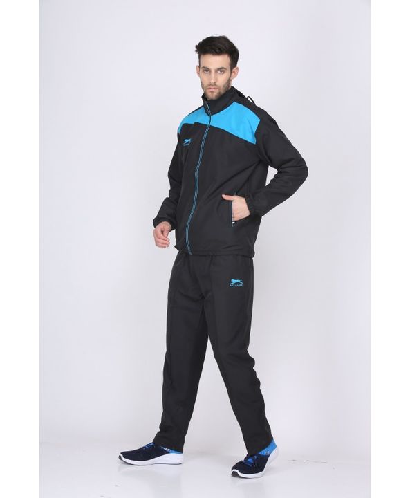 Post image I want 25 Pieces of Track suit.
Chat with me only if you offer COD.
Below is the sample image of what I want.