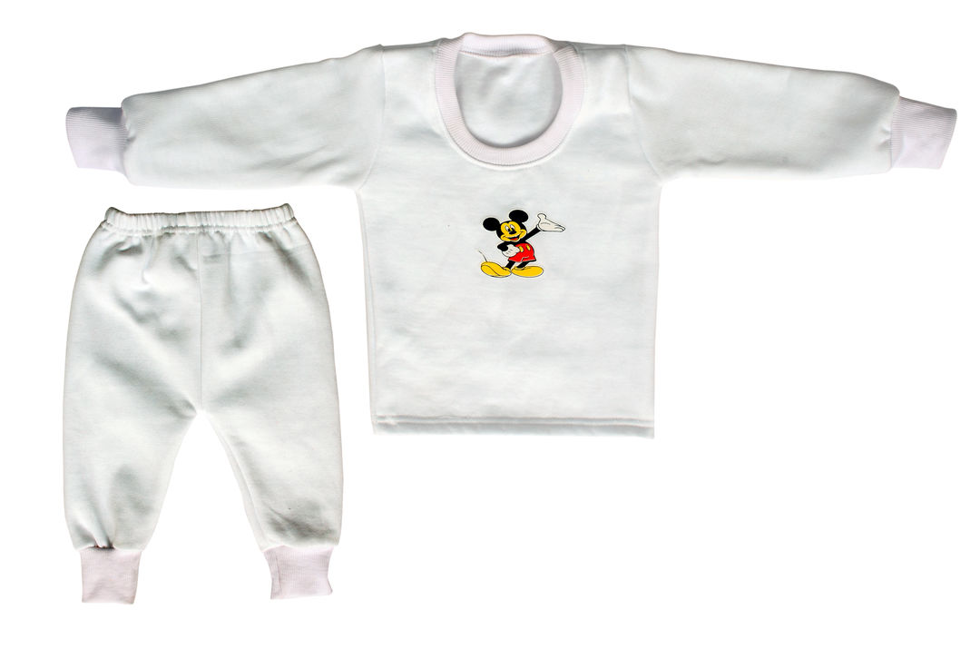 Baby boys and girls sweaters uploaded by Usha hosiery on 1/18/2022