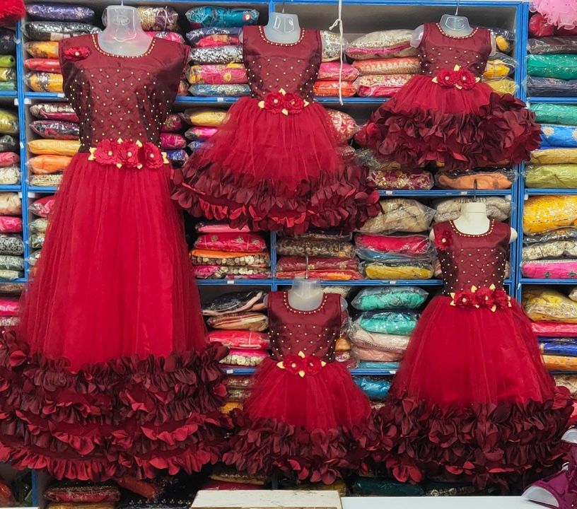Post image Mum and daughter combo18 to 22 size Rs 600 24 to 28 size Rs 700 24 to 34 size Rs 800 XL xxl size Rs 1200