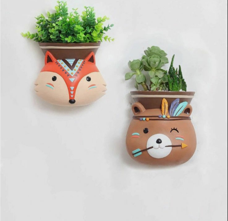 Resin wall planters uploaded by business on 1/20/2022